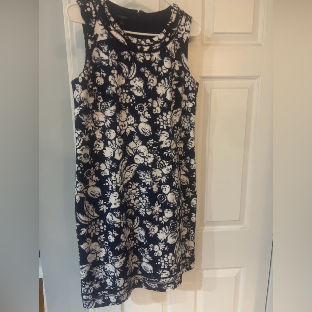 Talbots Womens Size 6 Petite Mixed Fruit Textured Navy White Tank Sheath Dress